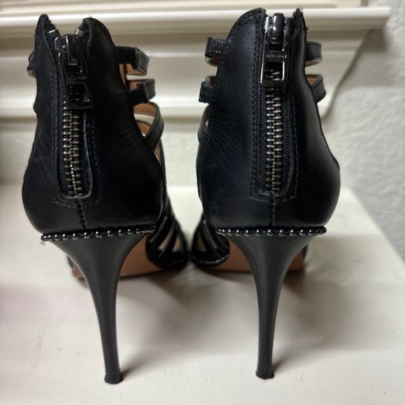 Coach
6 1/2 
Black heels
good condition - Picture 4 of 4